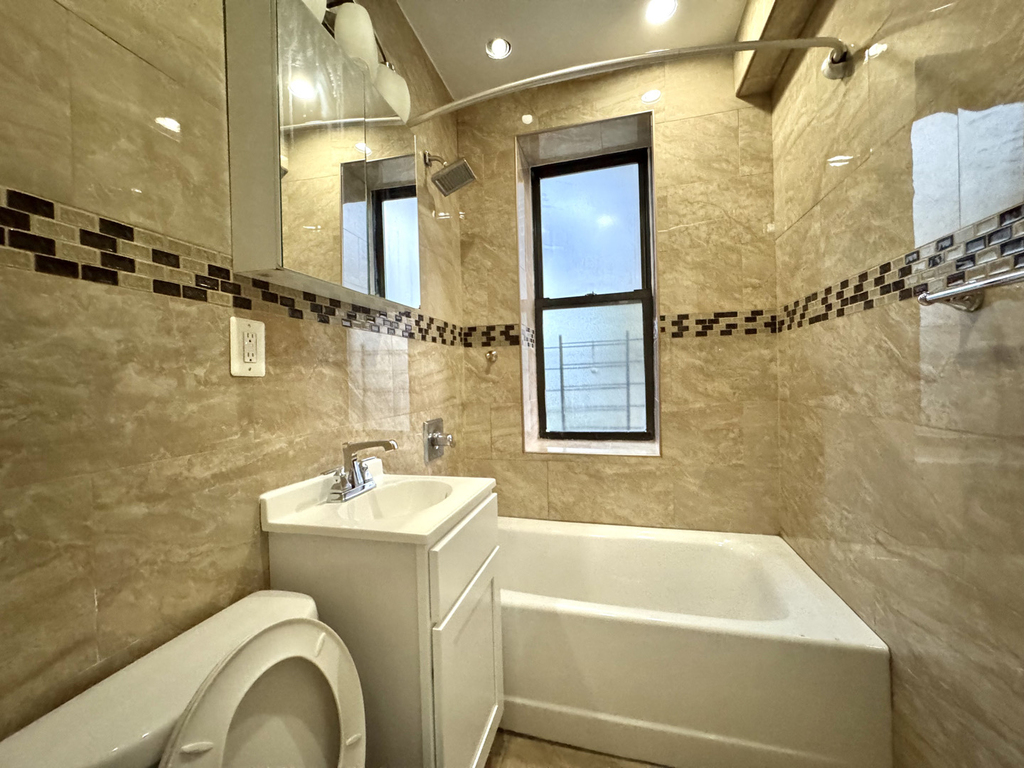 5201 Clarendon Road - Photo 2