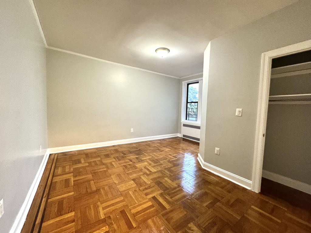 5201 Clarendon Road - Photo 5