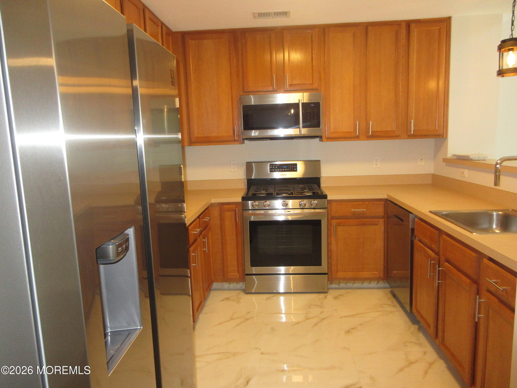 30 Oxford Court - Photo 7