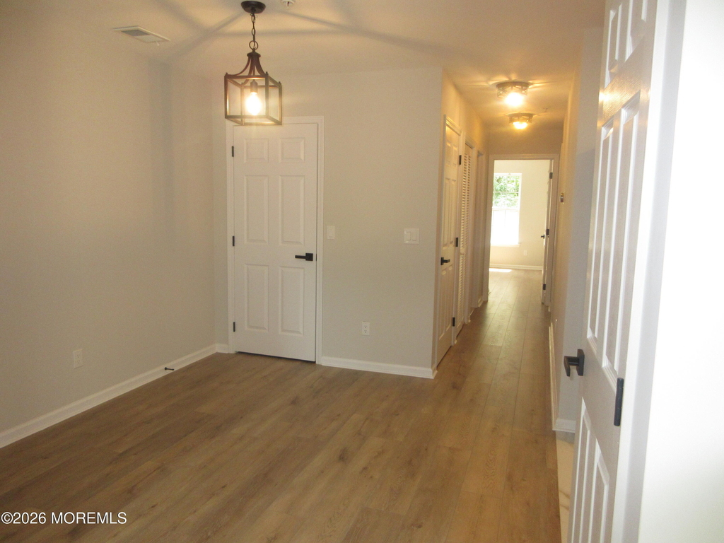 30 Oxford Court - Photo 3