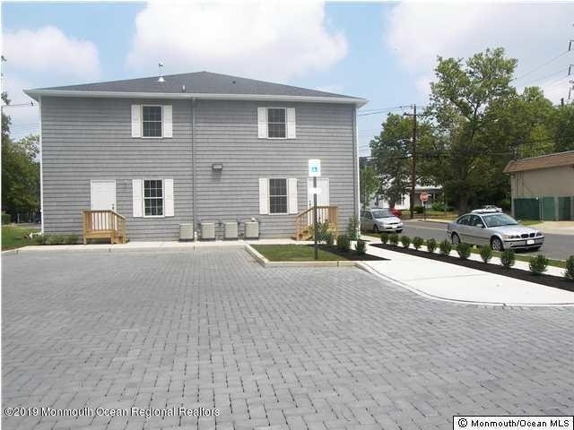 103 Drs James Parker Boulevard - Photo 2