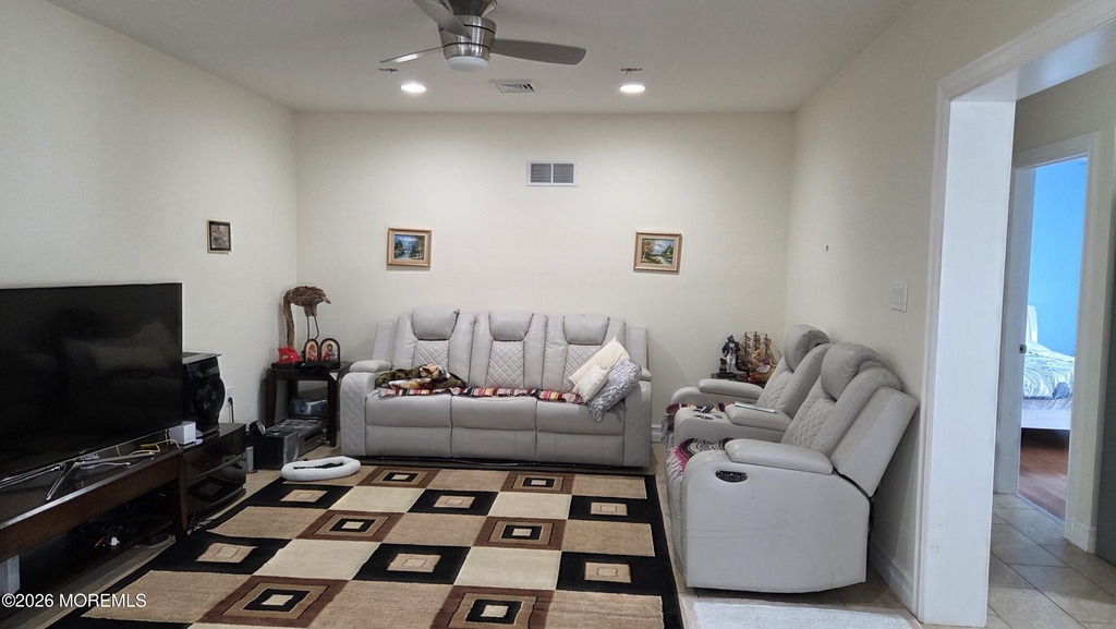 255 Pine Drive - Photo 3