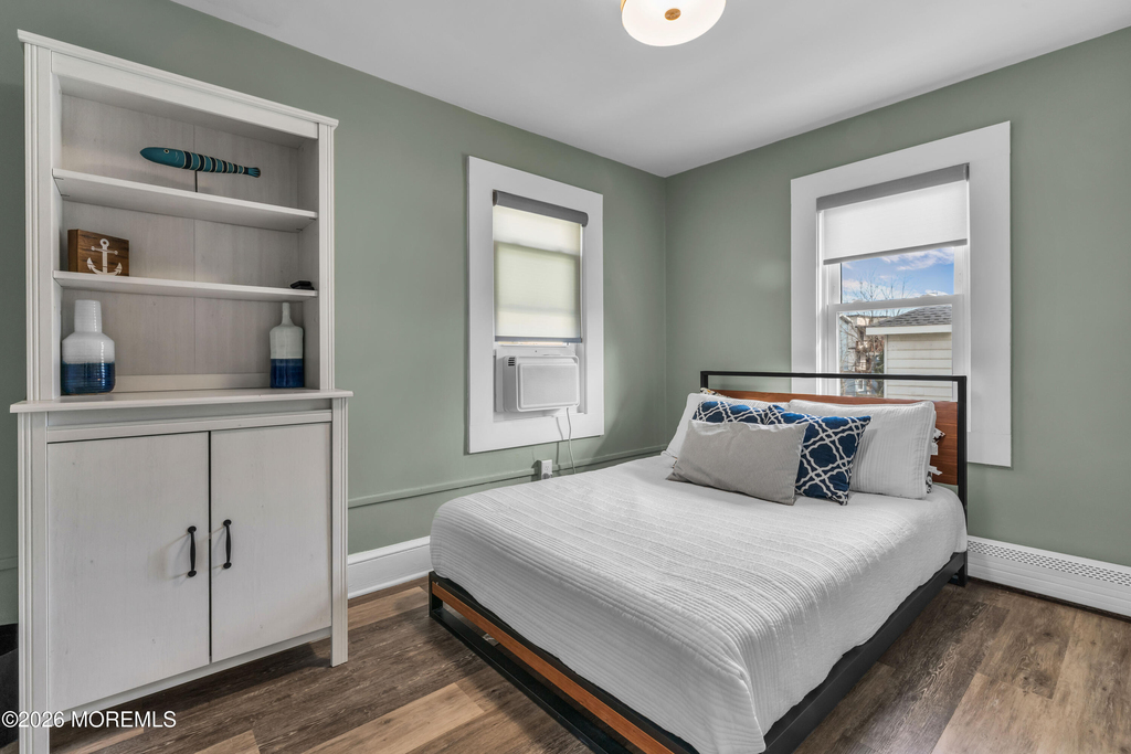 1208 Bond Street - Photo 15