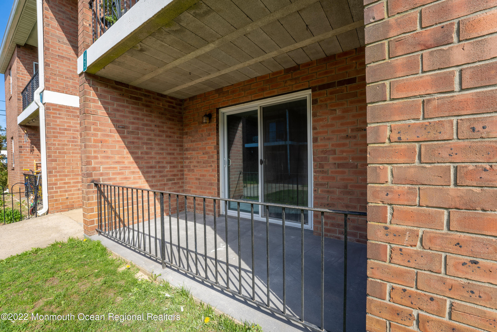 199 West End Avenue - Photo 2