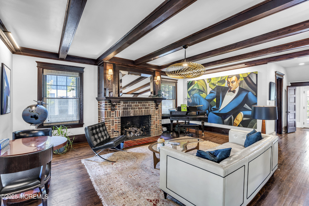703 7th Avenue - Photo 4