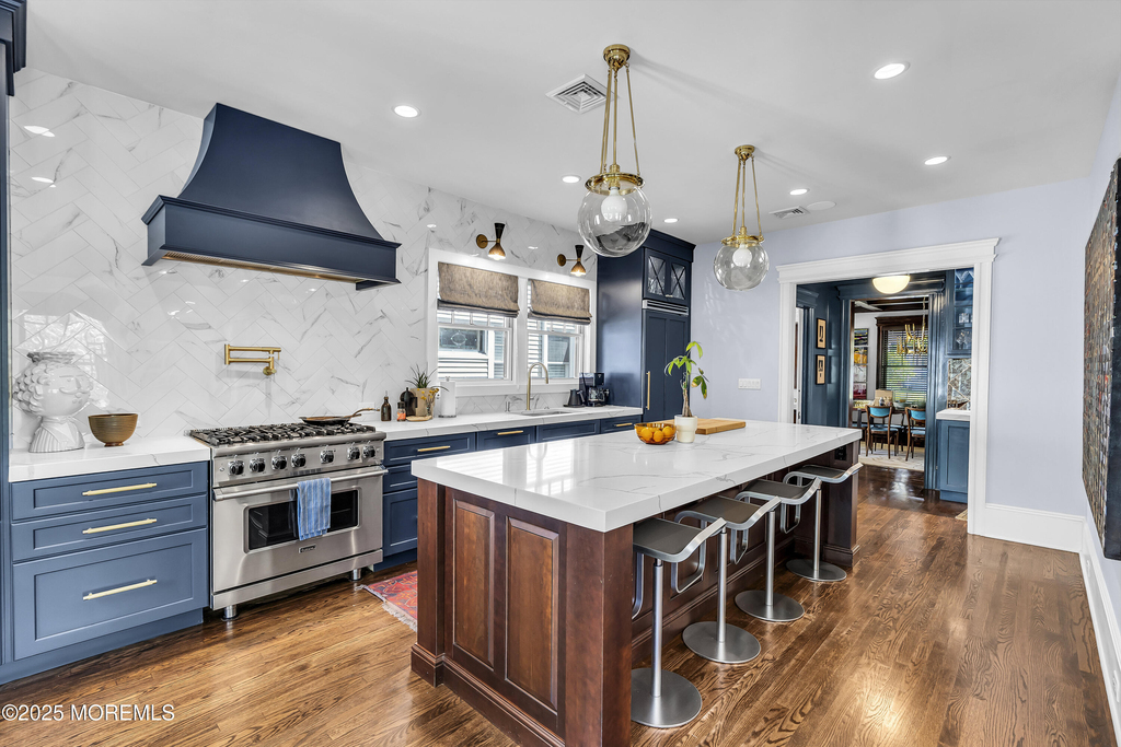 703 7th Avenue - Photo 13