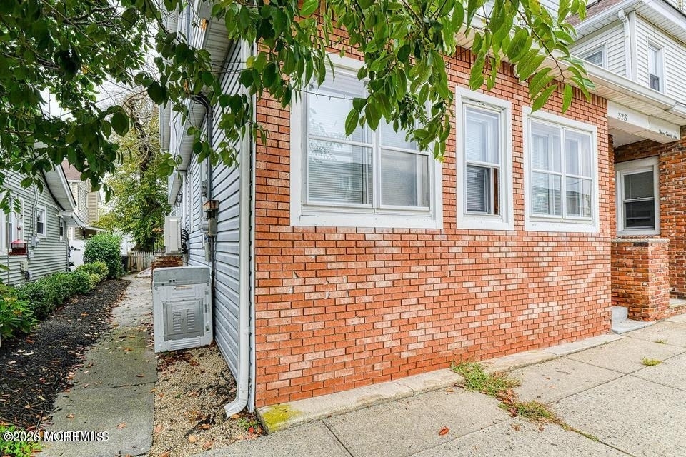 328 Newark Avenue - Photo 16