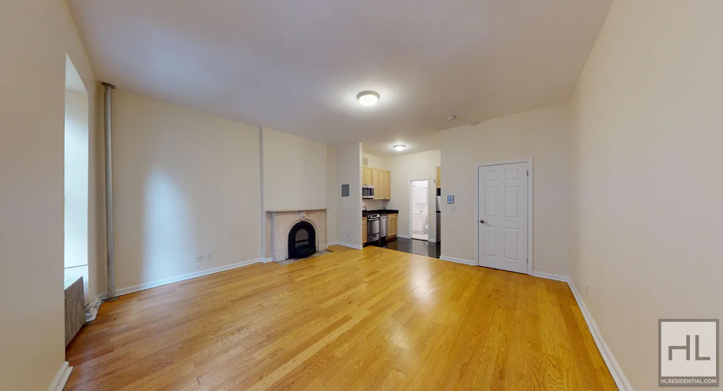 West 55 Street - Photo 1