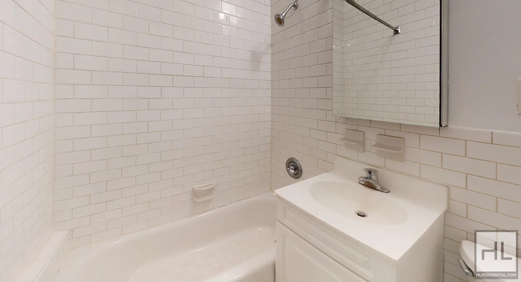 West 55 Street - Photo 3