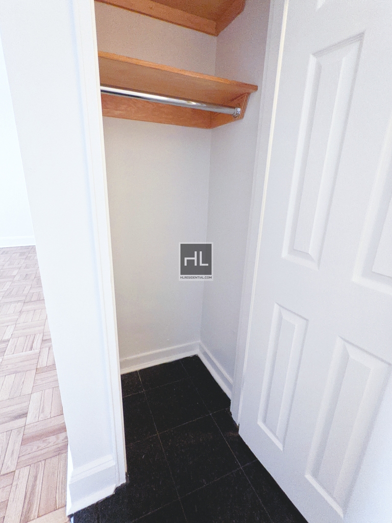 East 79th Street - Photo 2