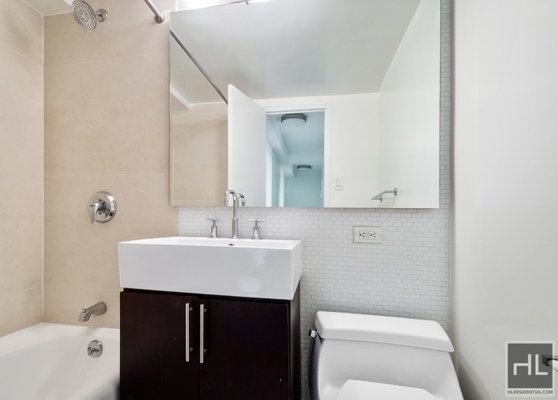 East 63 Street - Photo 2
