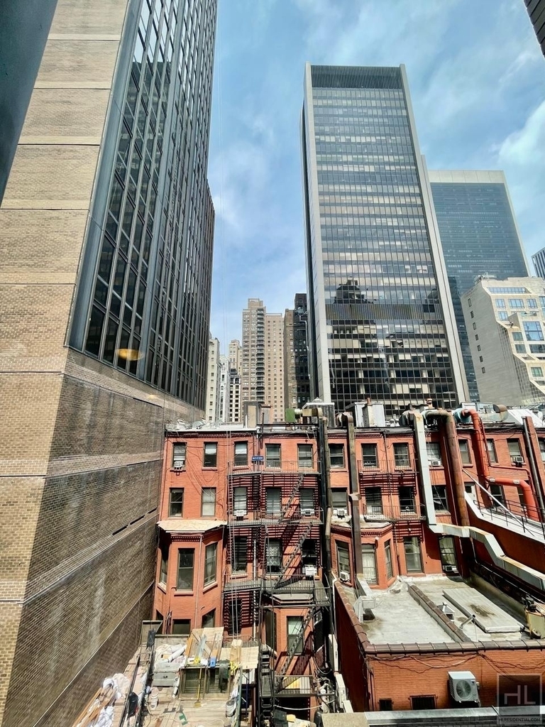 West 55 Street - Photo 0