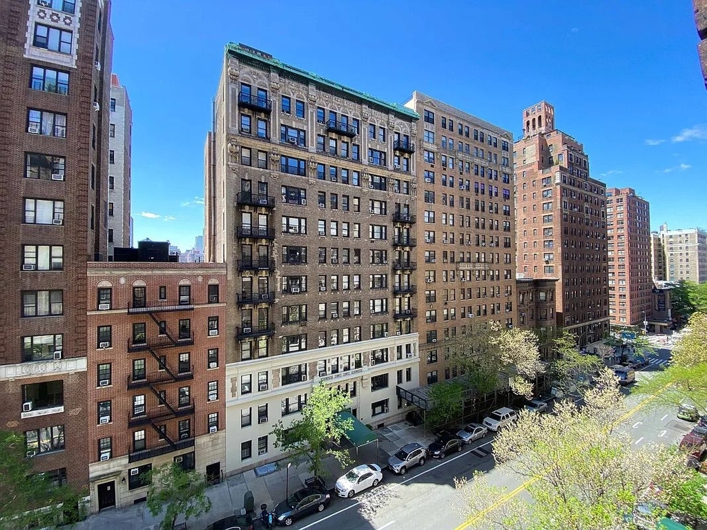 West 79 Street - Photo 4