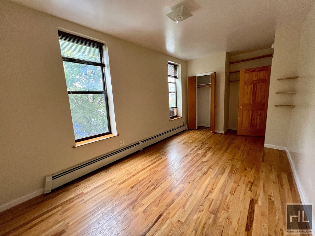 255 17th St - Photo 5