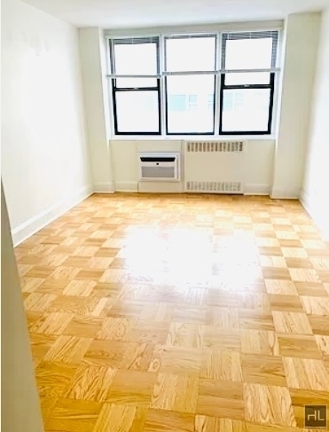 East 79th Street - Photo 1