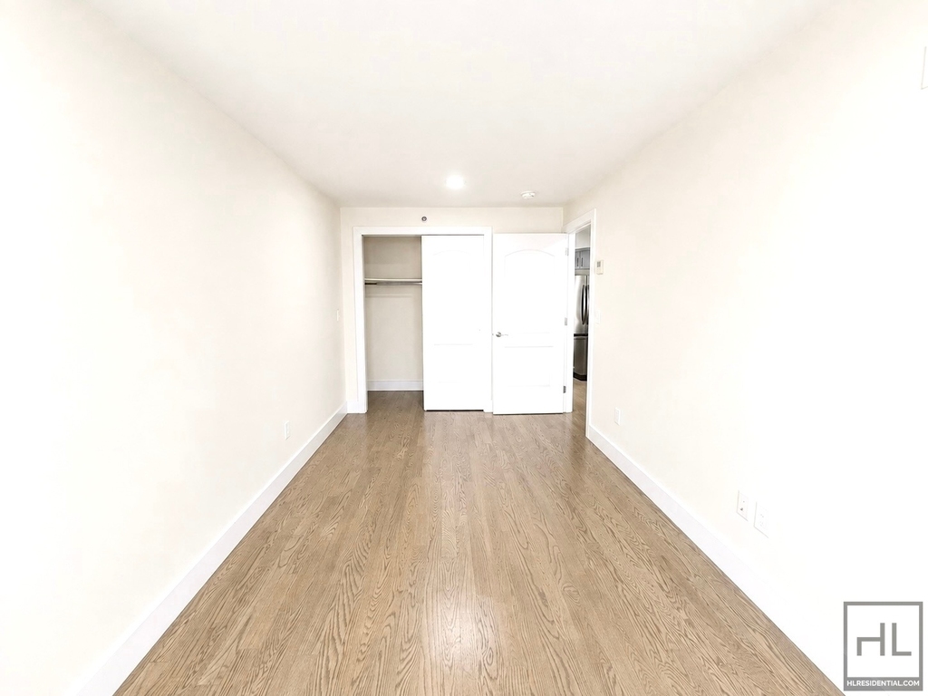Bay Ridge Avenue - Photo 4