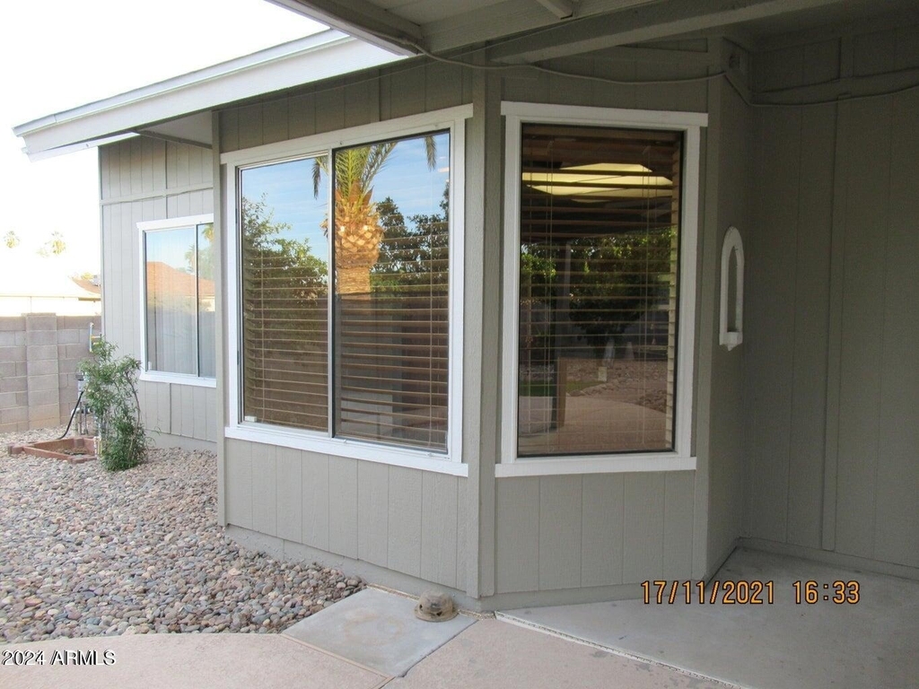 2324 W Highland Court - Photo 18
