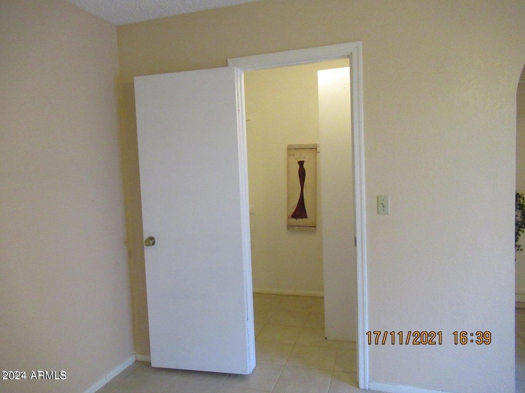 2324 W Highland Court - Photo 36