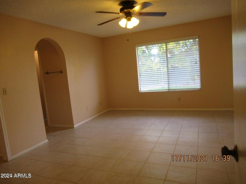 2324 W Highland Court - Photo 35