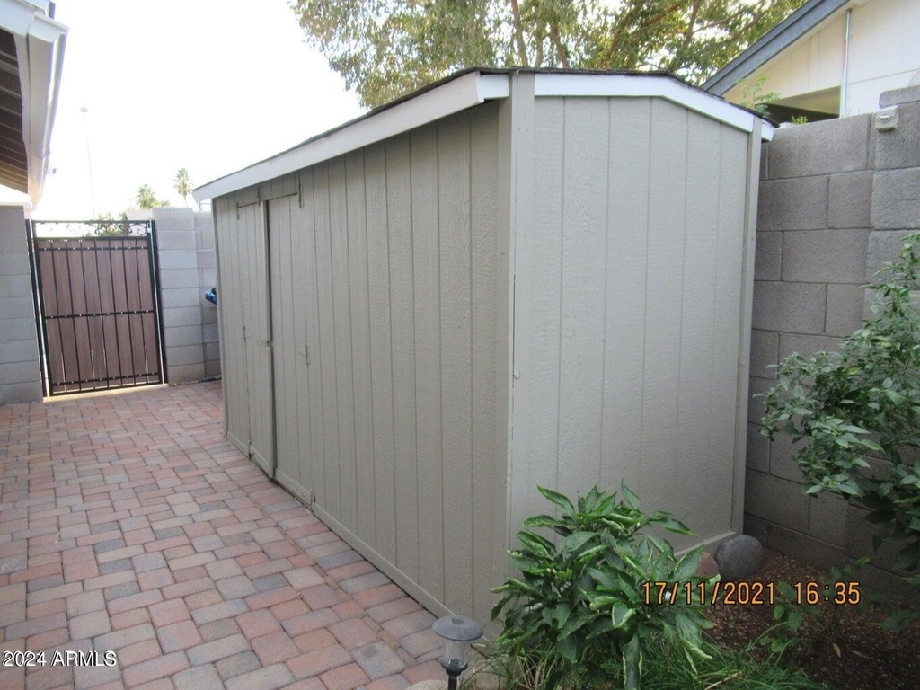 2324 W Highland Court - Photo 25