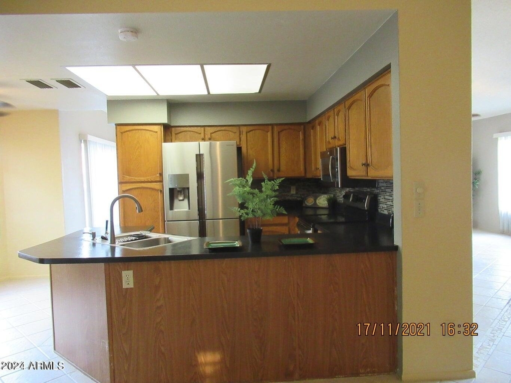 2324 W Highland Court - Photo 14