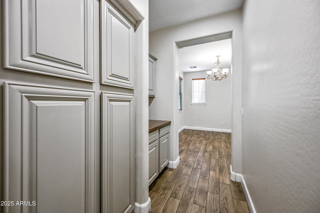 15340 W Dahlia Drive - Photo 17