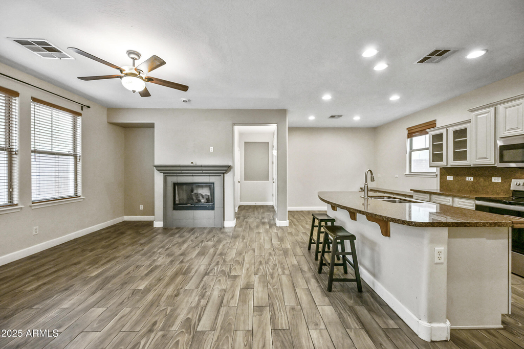 15340 W Dahlia Drive - Photo 7