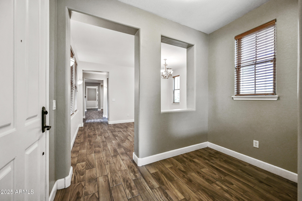 15340 W Dahlia Drive - Photo 4