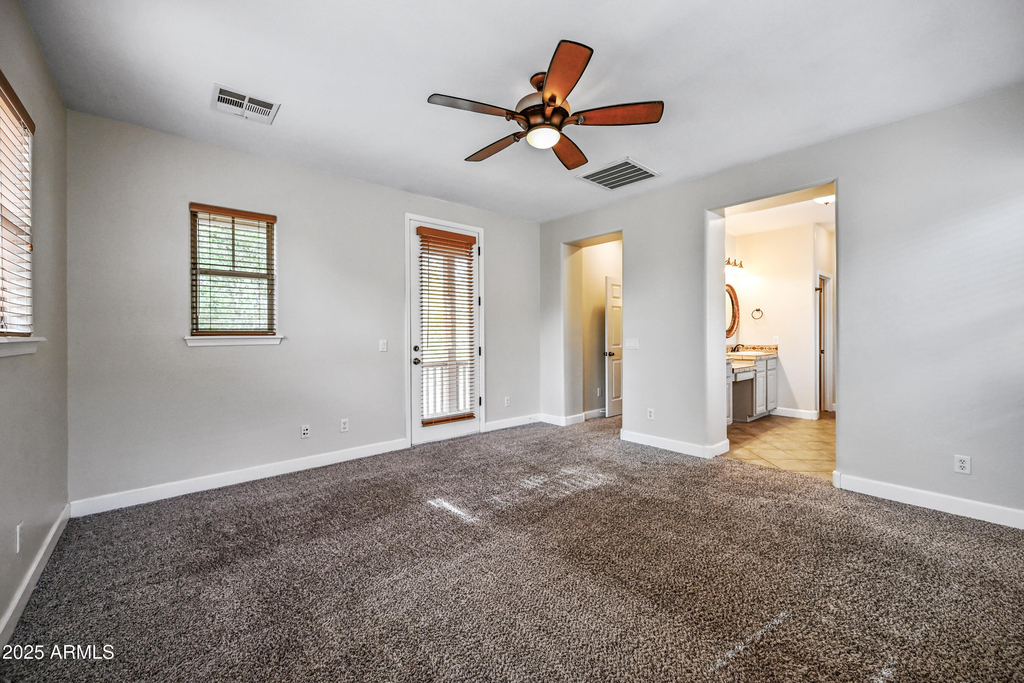 15340 W Dahlia Drive - Photo 20
