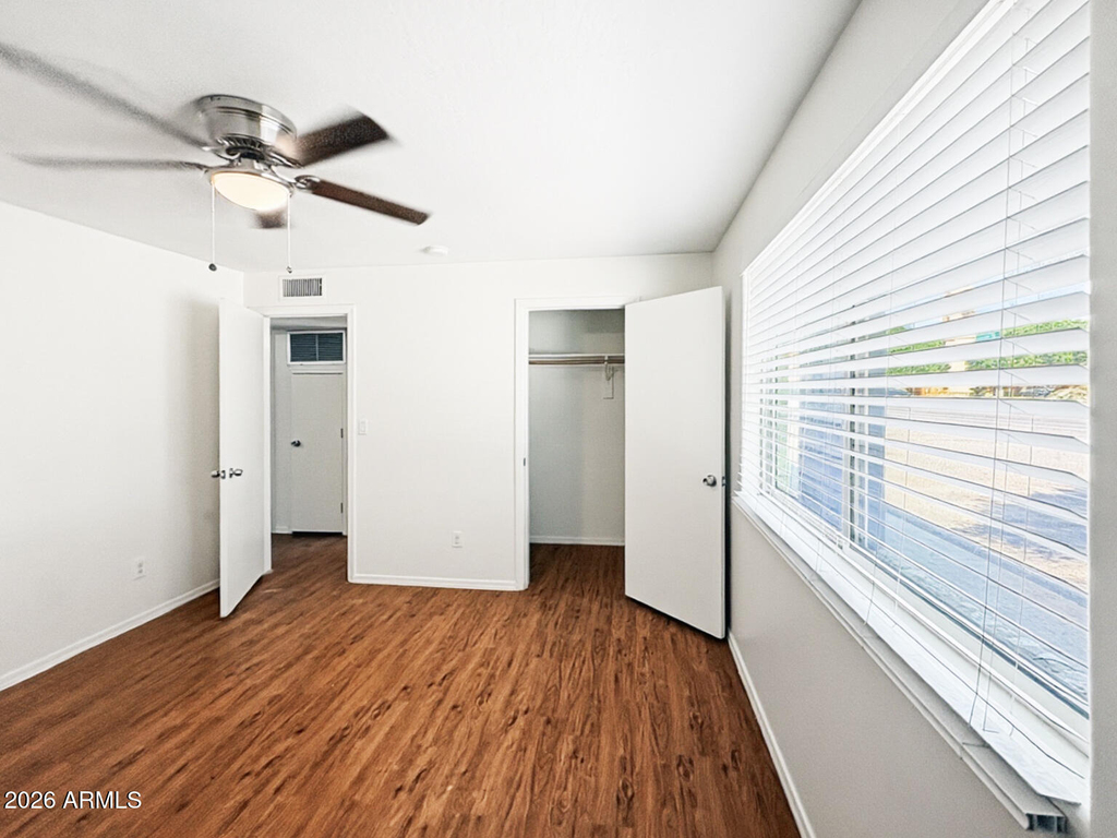 2417 E Campbell Avenue - Photo 6