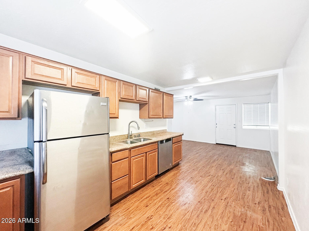 2417 E Campbell Avenue - Photo 9
