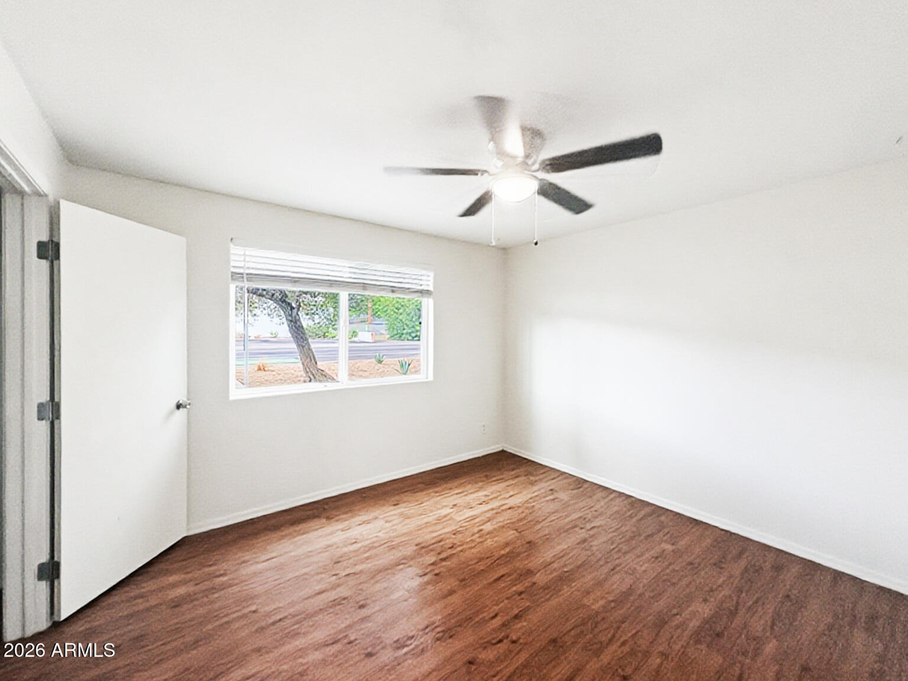2417 E Campbell Avenue - Photo 2