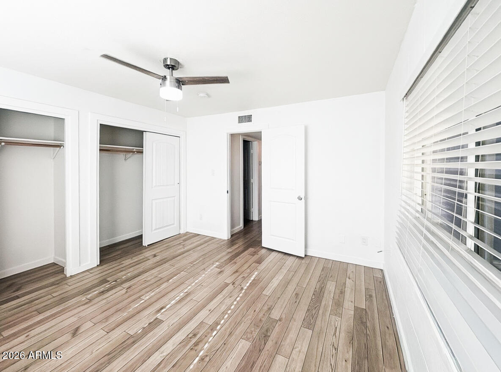 1911 E Amelia Avenue - Photo 3