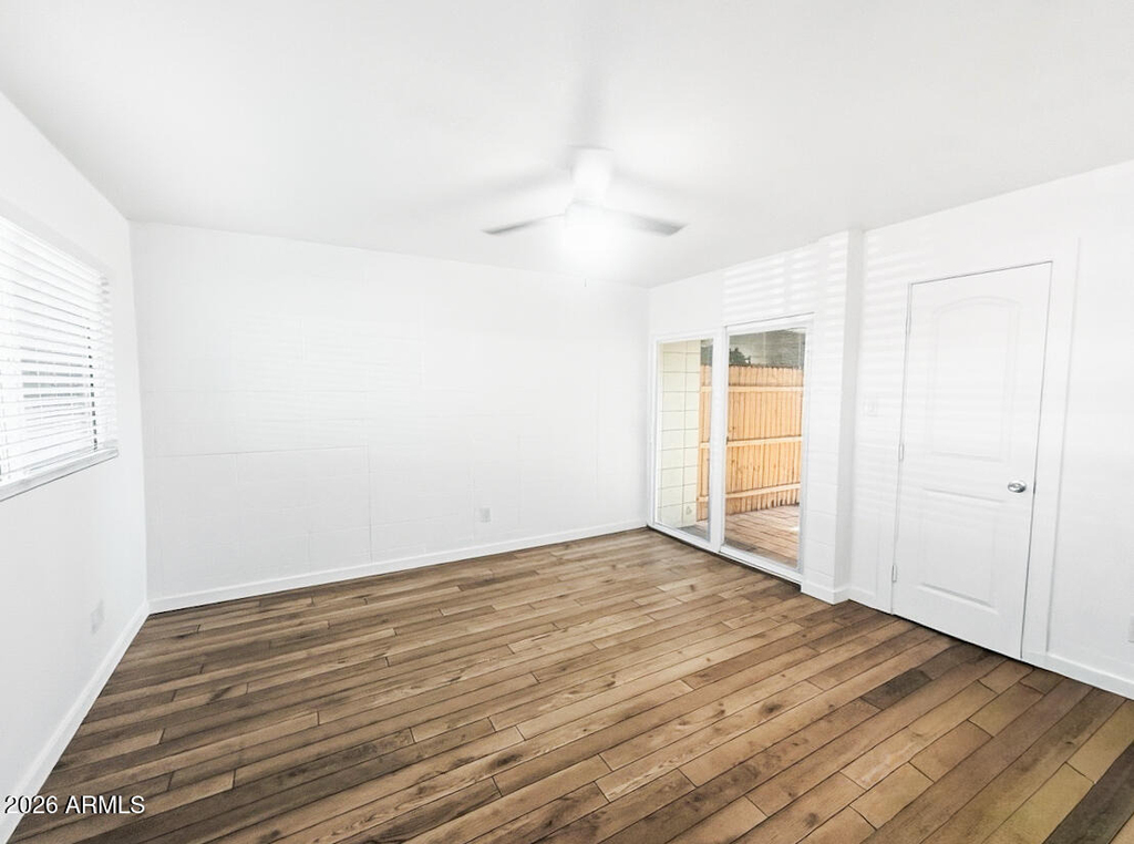 1911 E Amelia Avenue - Photo 4