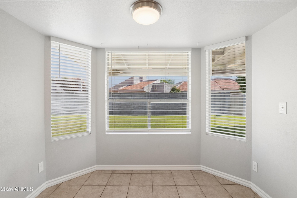 737 W El Prado Road - Photo 9