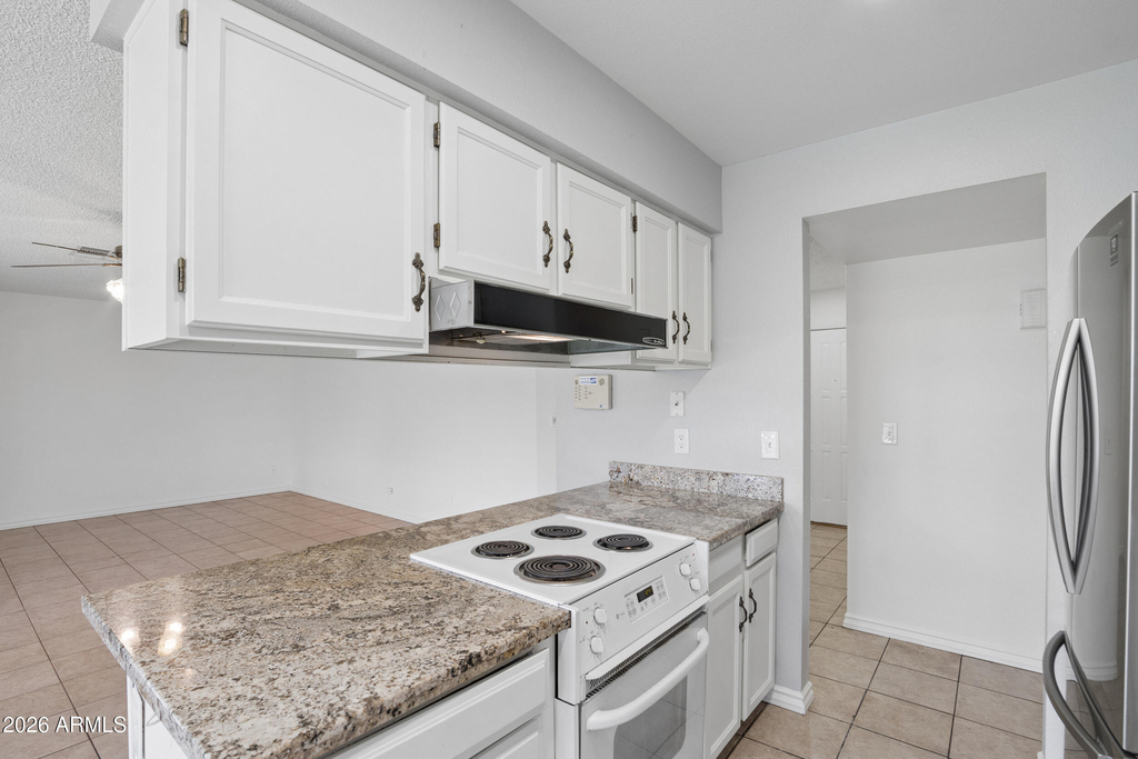737 W El Prado Road - Photo 6