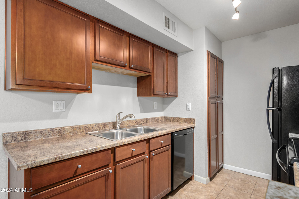 5995 N 78th Street - Photo 11