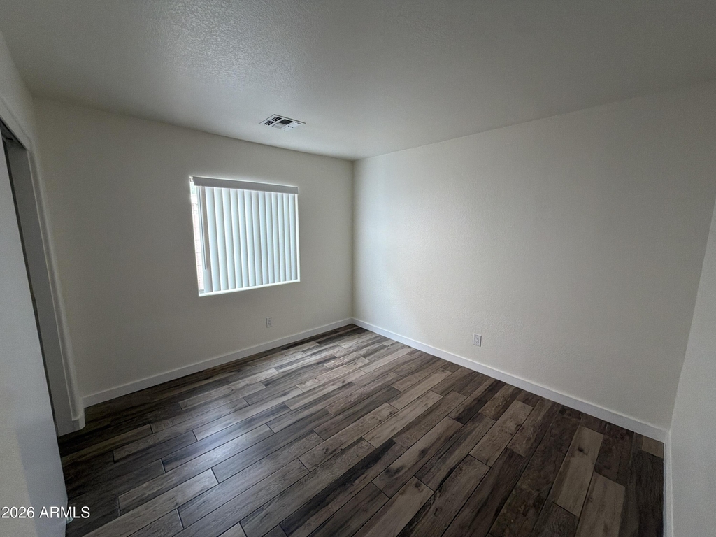 12710 W Ash Street - Photo 9