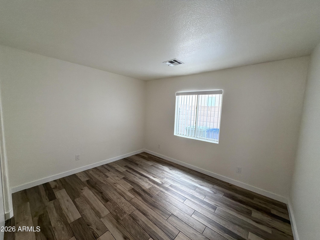 12710 W Ash Street - Photo 6