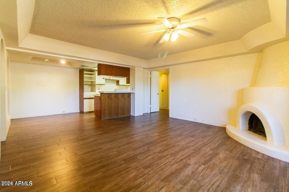 7557 N Dreamy Draw Drive - Photo 2