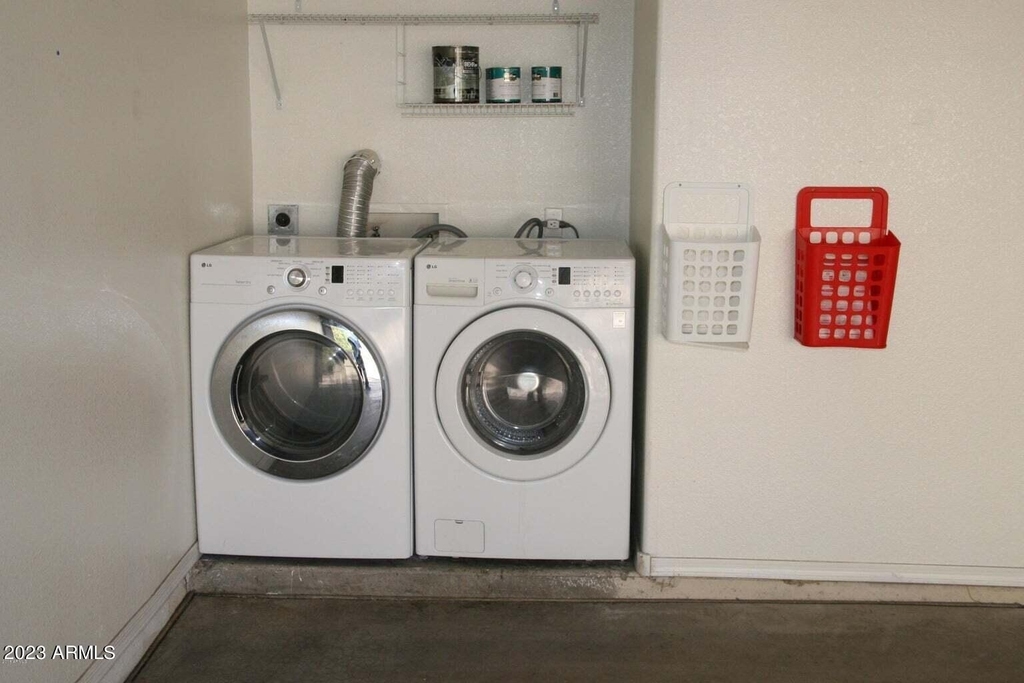 1013 W Westchester Avenue - Photo 7