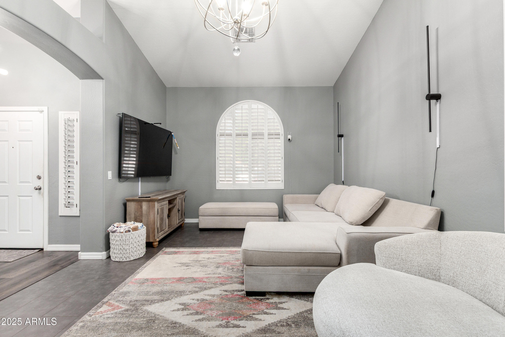 5257 W Belmont Avenue - Photo 3