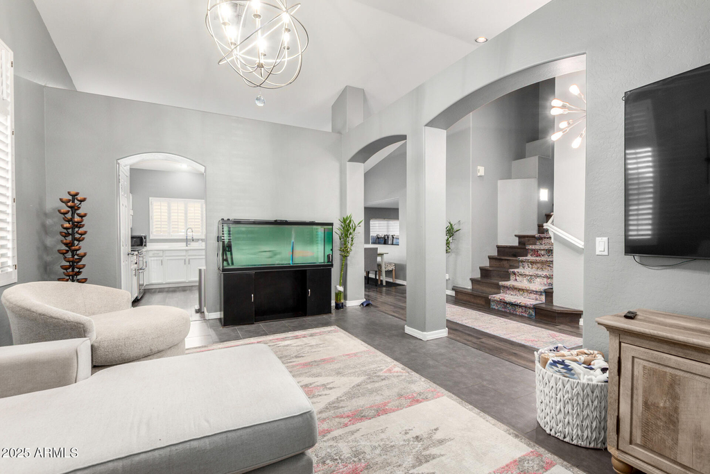 5257 W Belmont Avenue - Photo 4