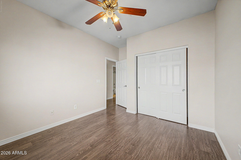 525 N Miller Road - Photo 22