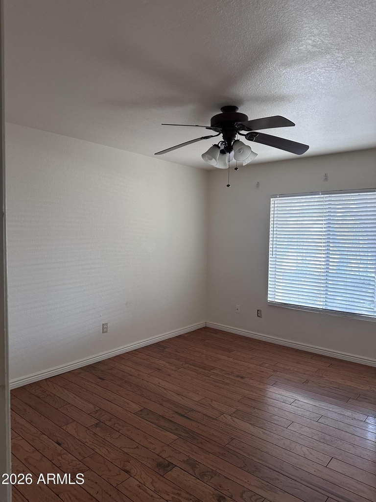 12114 E Victoria Street - Photo 11