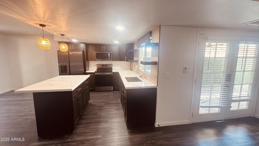 8229 E Vista Drive - Photo 0