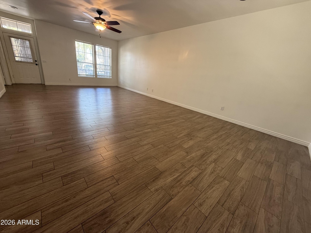 942 S Ash Avenue - Photo 7
