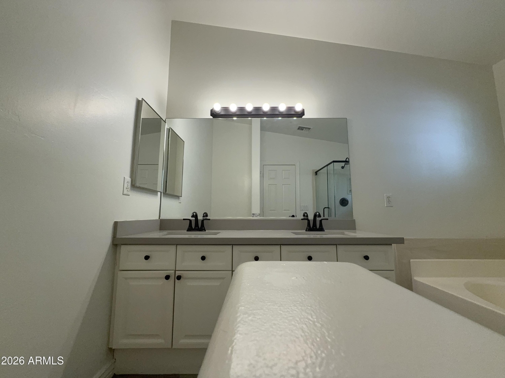 942 S Ash Avenue - Photo 12