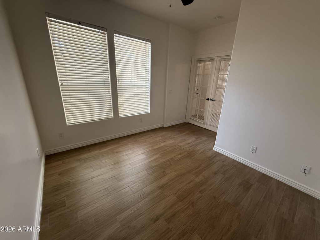 942 S Ash Avenue - Photo 5