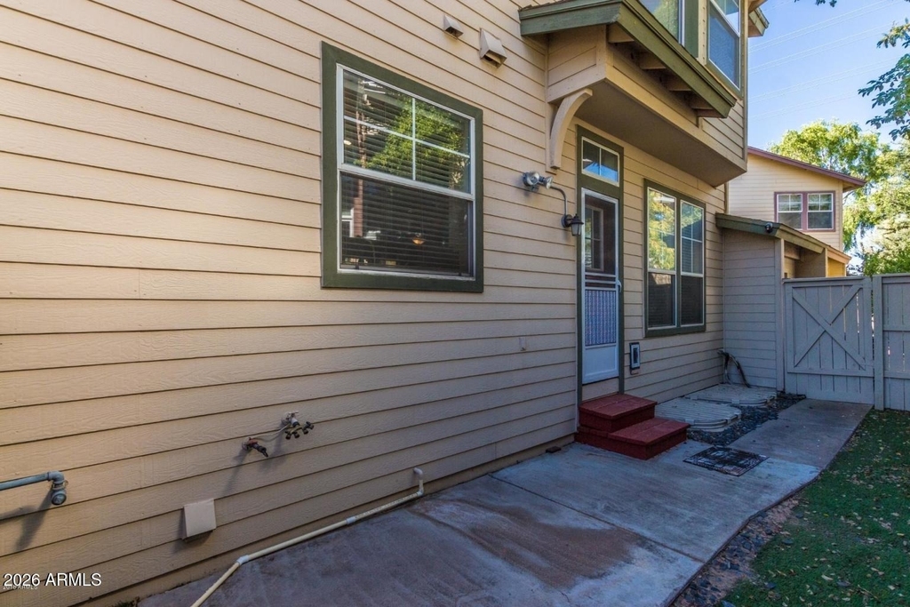 942 S Ash Avenue - Photo 32